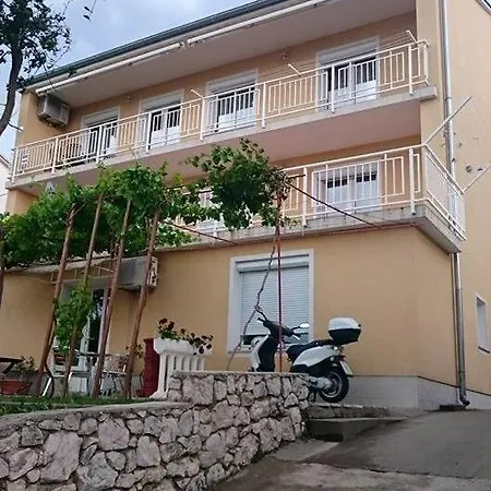 With A Parking Space - 11127 Novi Vinodolski